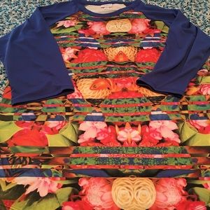 Lularoe Randy tee